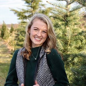 Meet your Posher, Eva